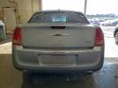 Chrysler 300 Limited Image 7