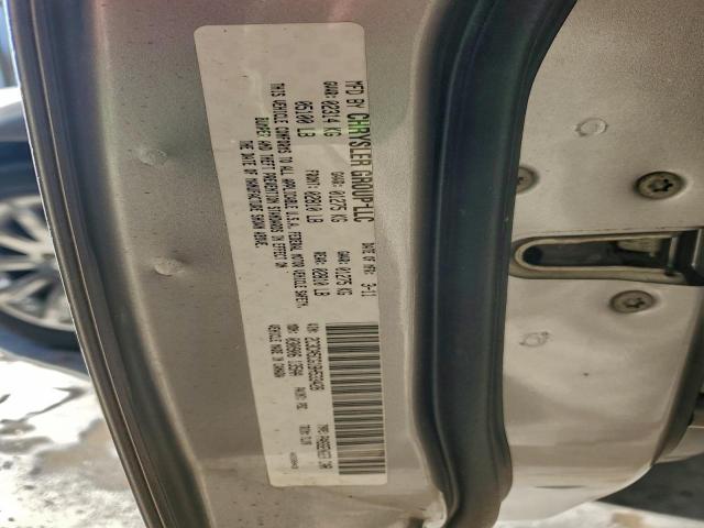 Chrysler 300 Limited Image 8