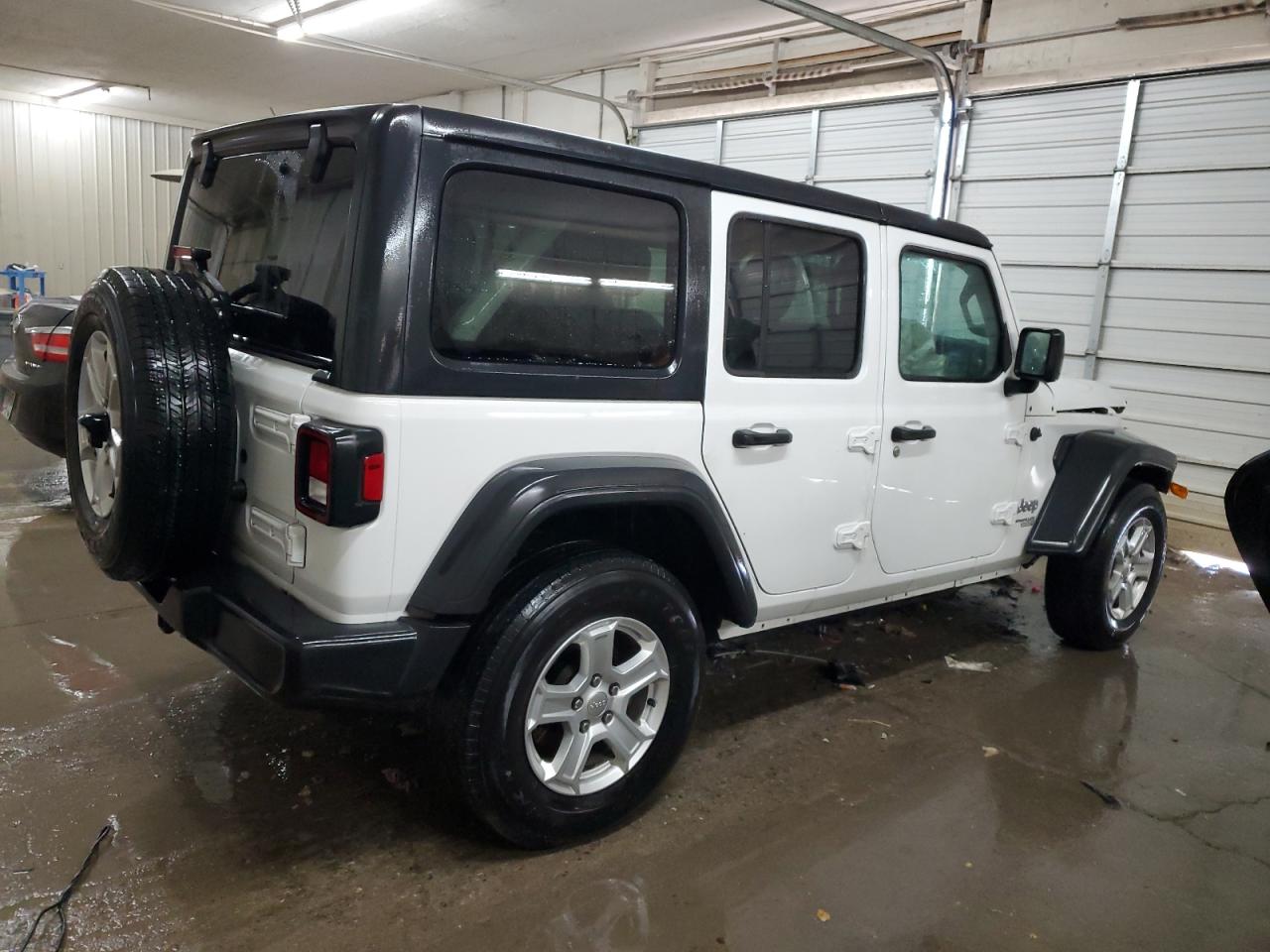 Jeep Wrangler Sport Image 13