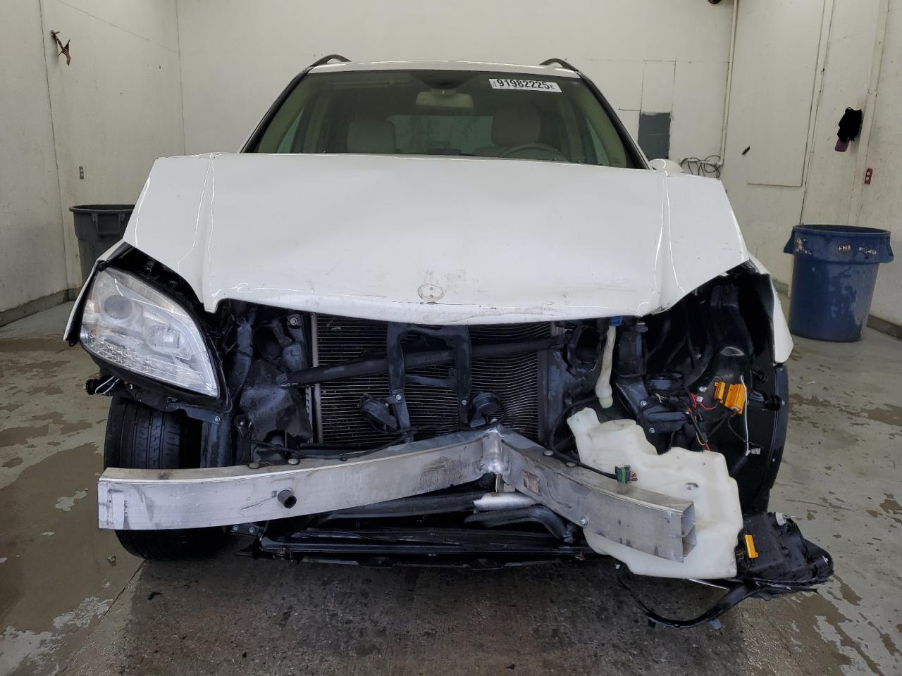 Mercedes-Benz M-Class 350 Image 7