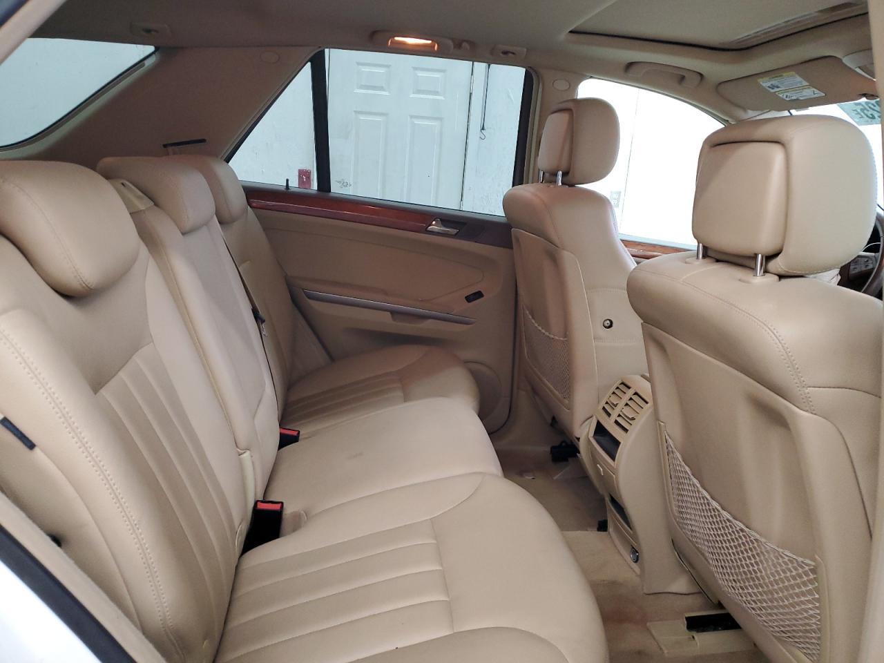 Mercedes-Benz M-Class 350 Image 2