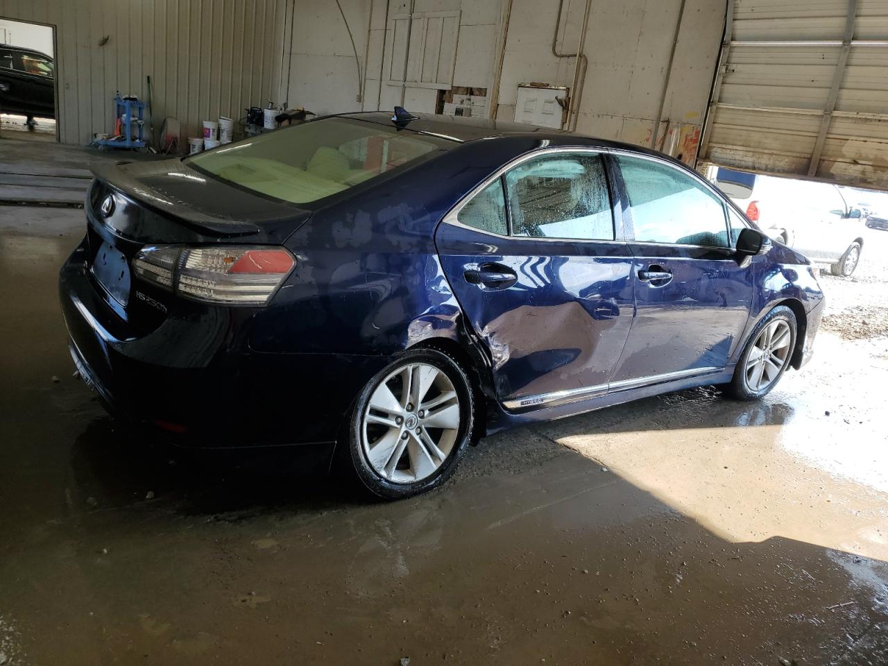 Lexus Hs 250h Image 10