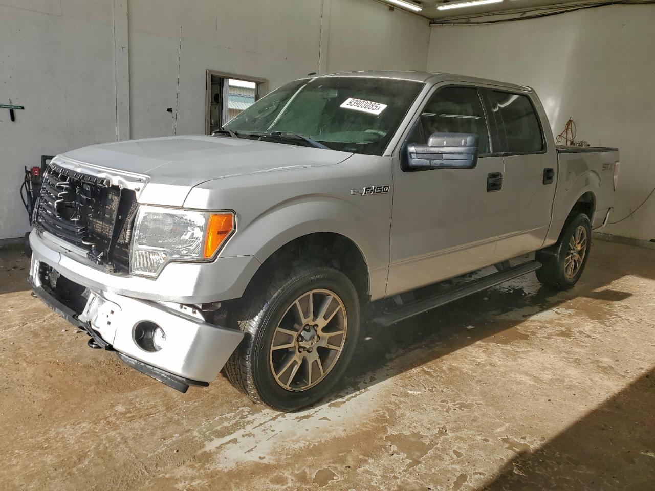 Ford F-150 Supercrew Image 1