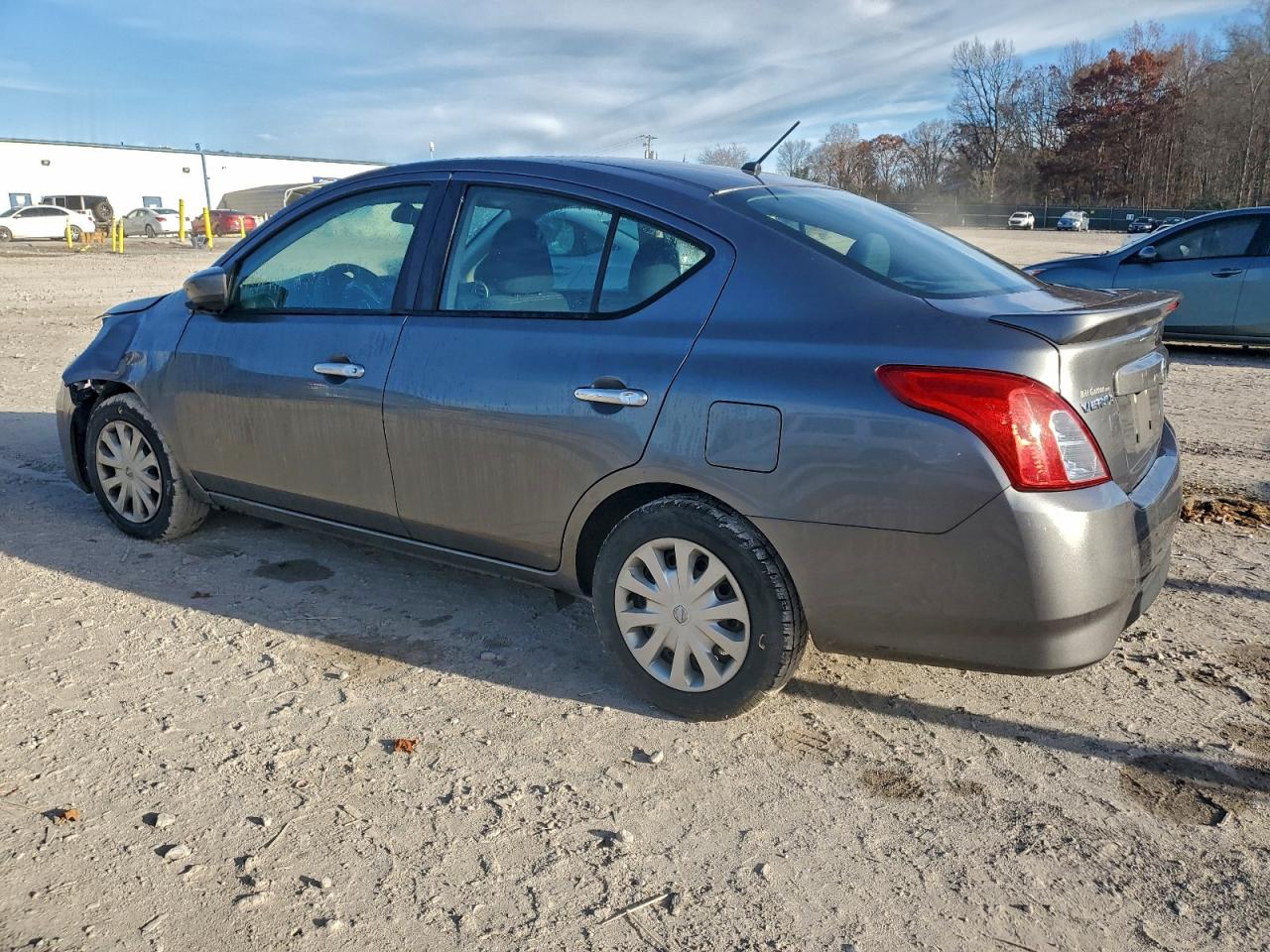 Nissan Versa S Image 7
