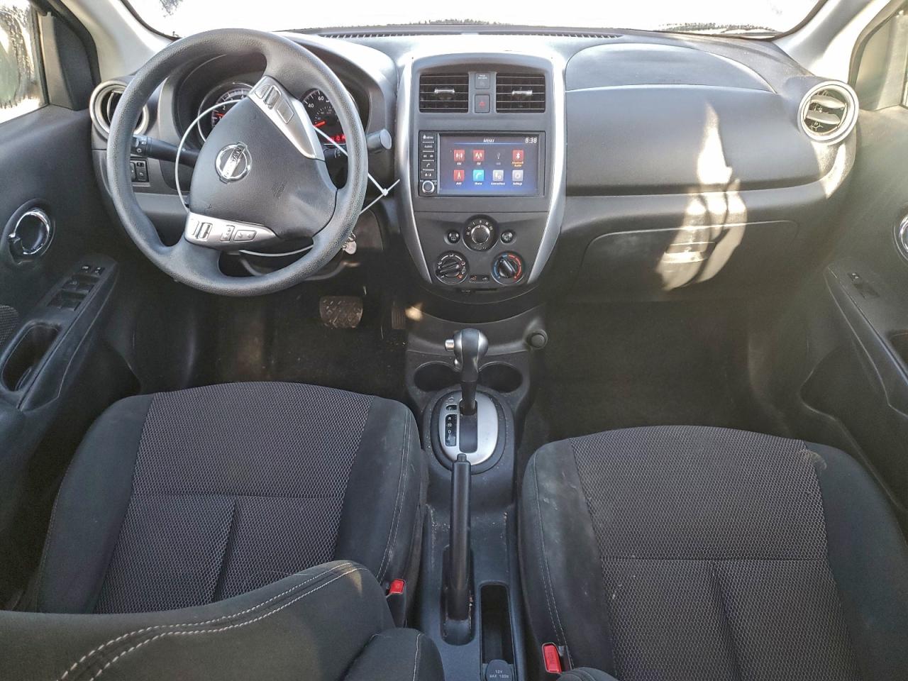 Nissan Versa S Image 11