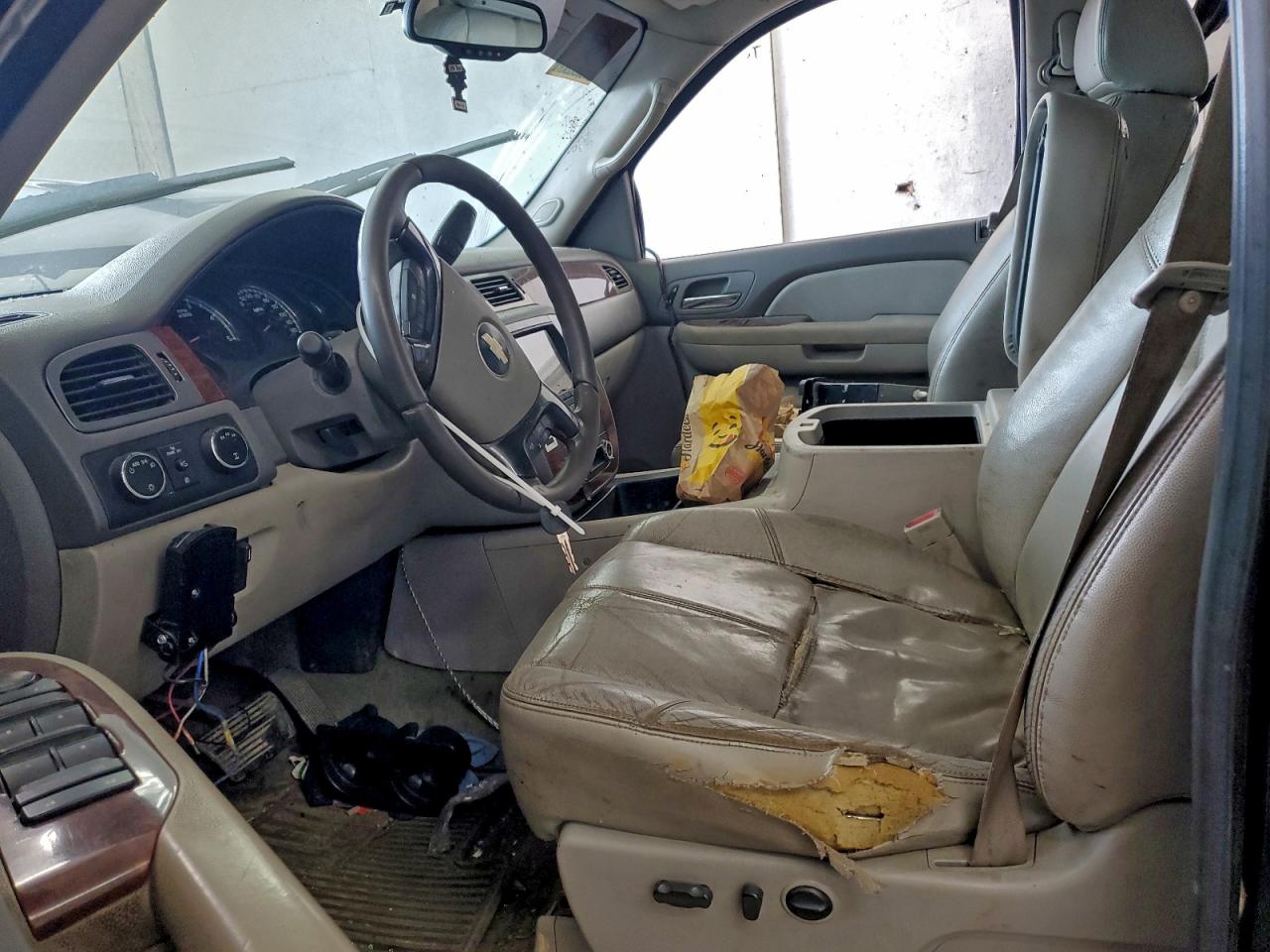 Chevrolet 3500 K3500 Image 7