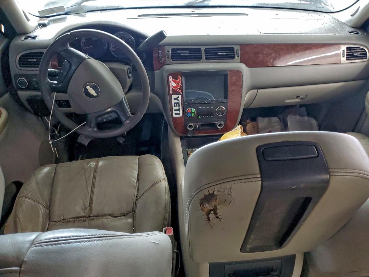 Chevrolet 3500 K3500 Image 8