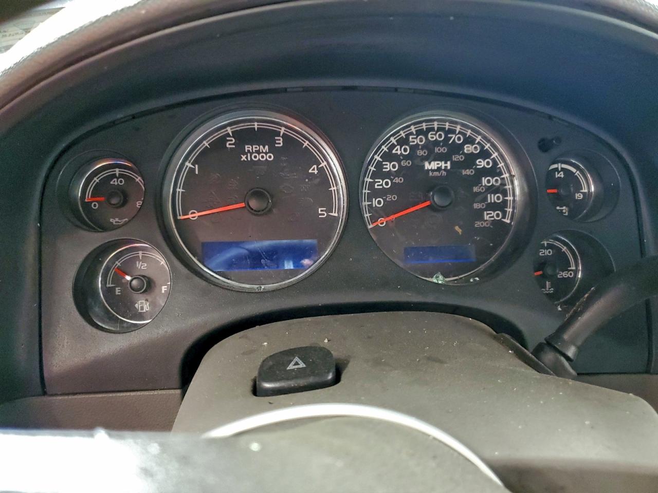 Chevrolet 3500 K3500 Image 9