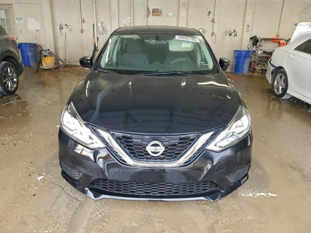 Nissan Sentra S Image 2