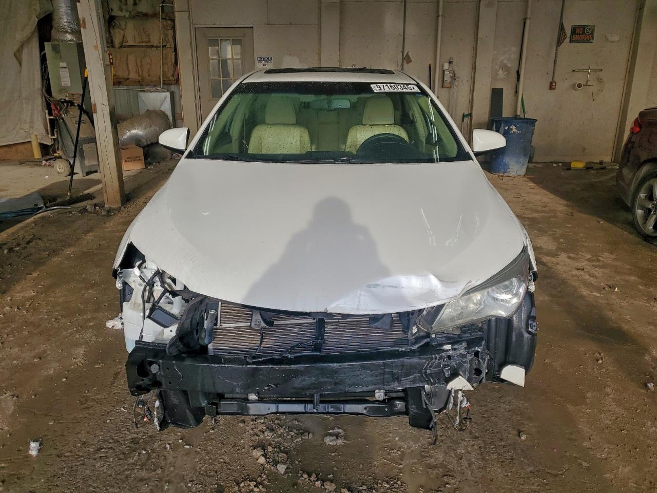 Toyota Camry Hybrid Image 7