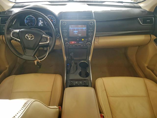 Toyota Camry Hybrid Image 3