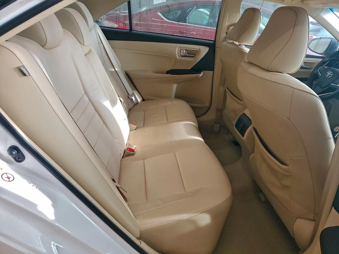 Toyota Camry Hybrid Image 11