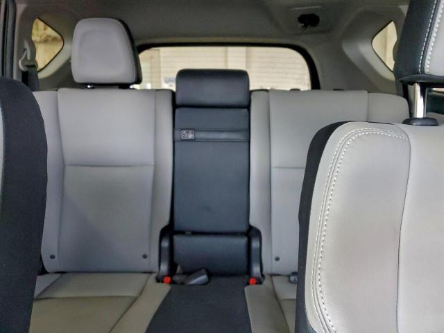 Toyota RAV4 Limited Image 7