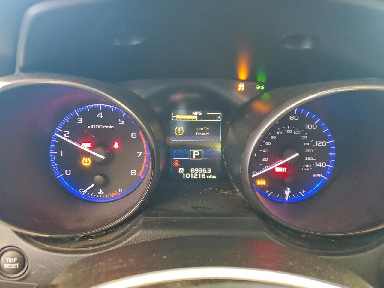 Subaru Outback 2.5i Limited Image 8