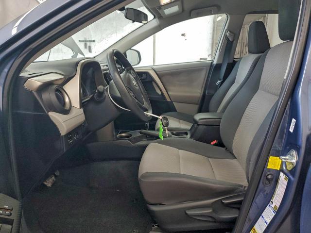 Toyota RAV4 Le Image 10