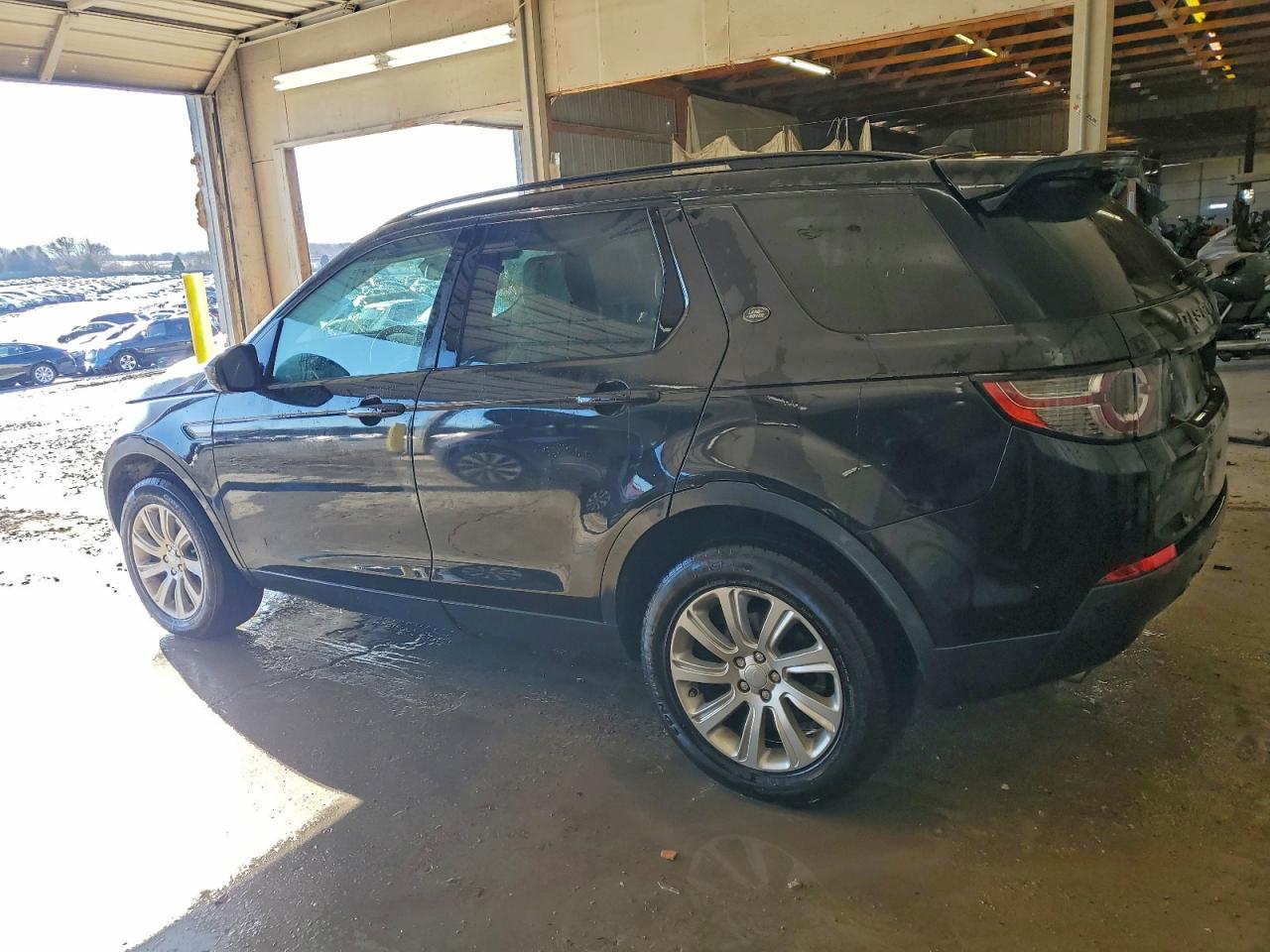 Land Rover Discovery Se Image 2