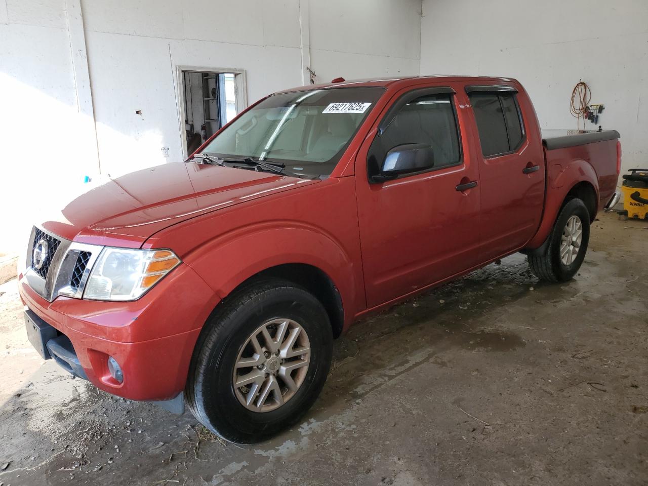 Nissan Frontier S Image 1