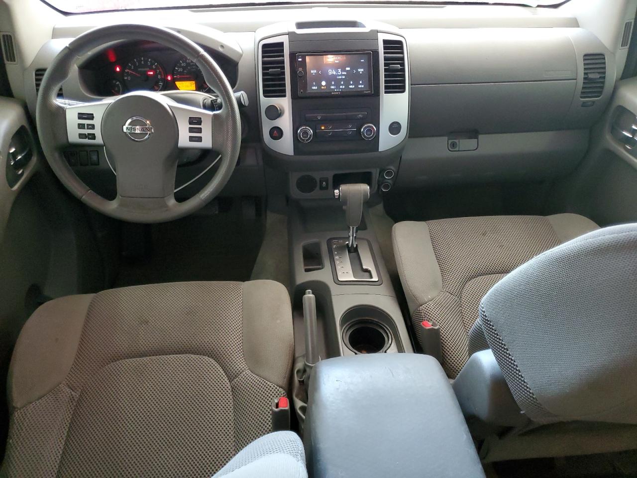 Nissan Frontier S Image 6