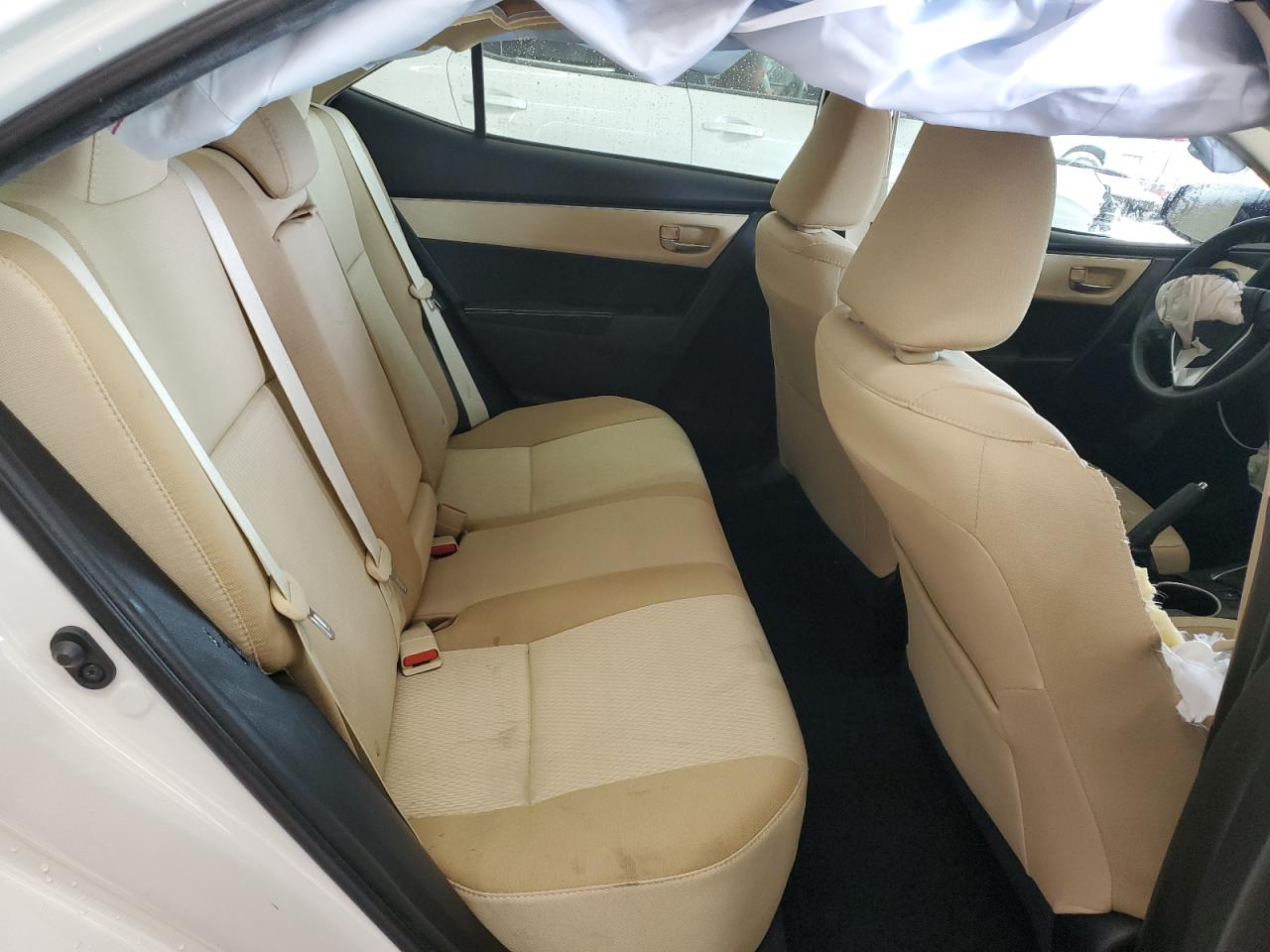 Toyota Corolla L Image 3