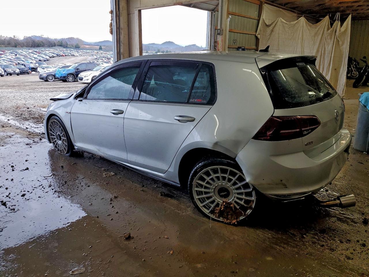 Volkswagen GTI S/se Image 7