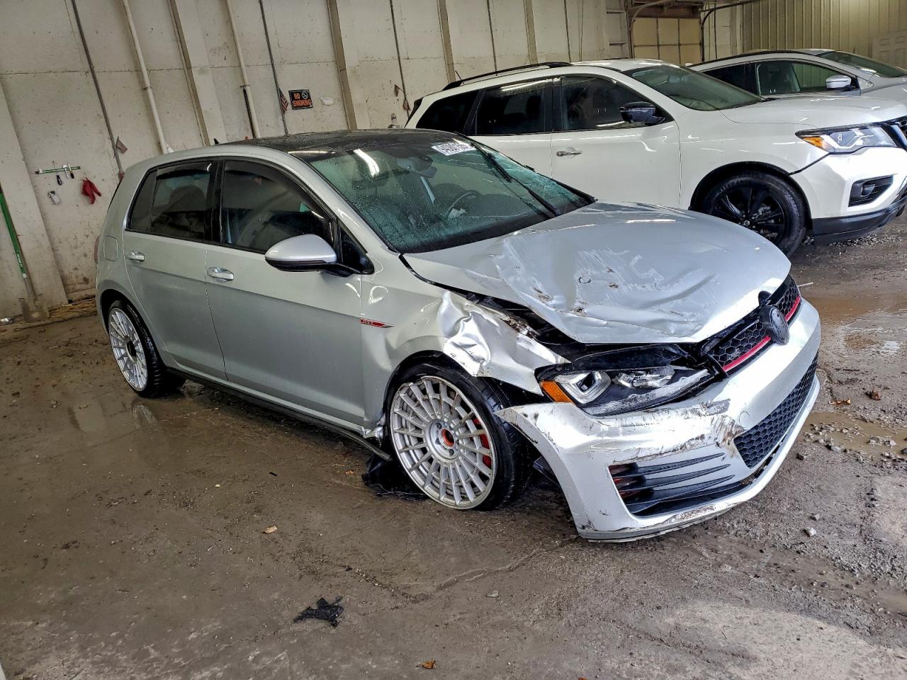 Volkswagen GTI S/se Image 8