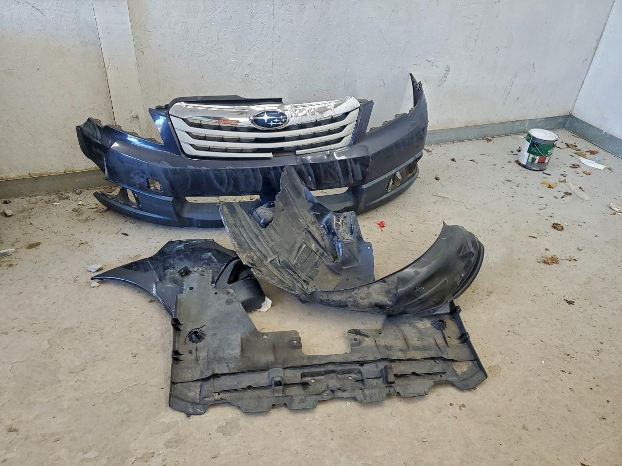 Subaru Outback 2.5i Image 14