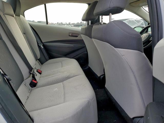 Toyota Corolla Le Image 8