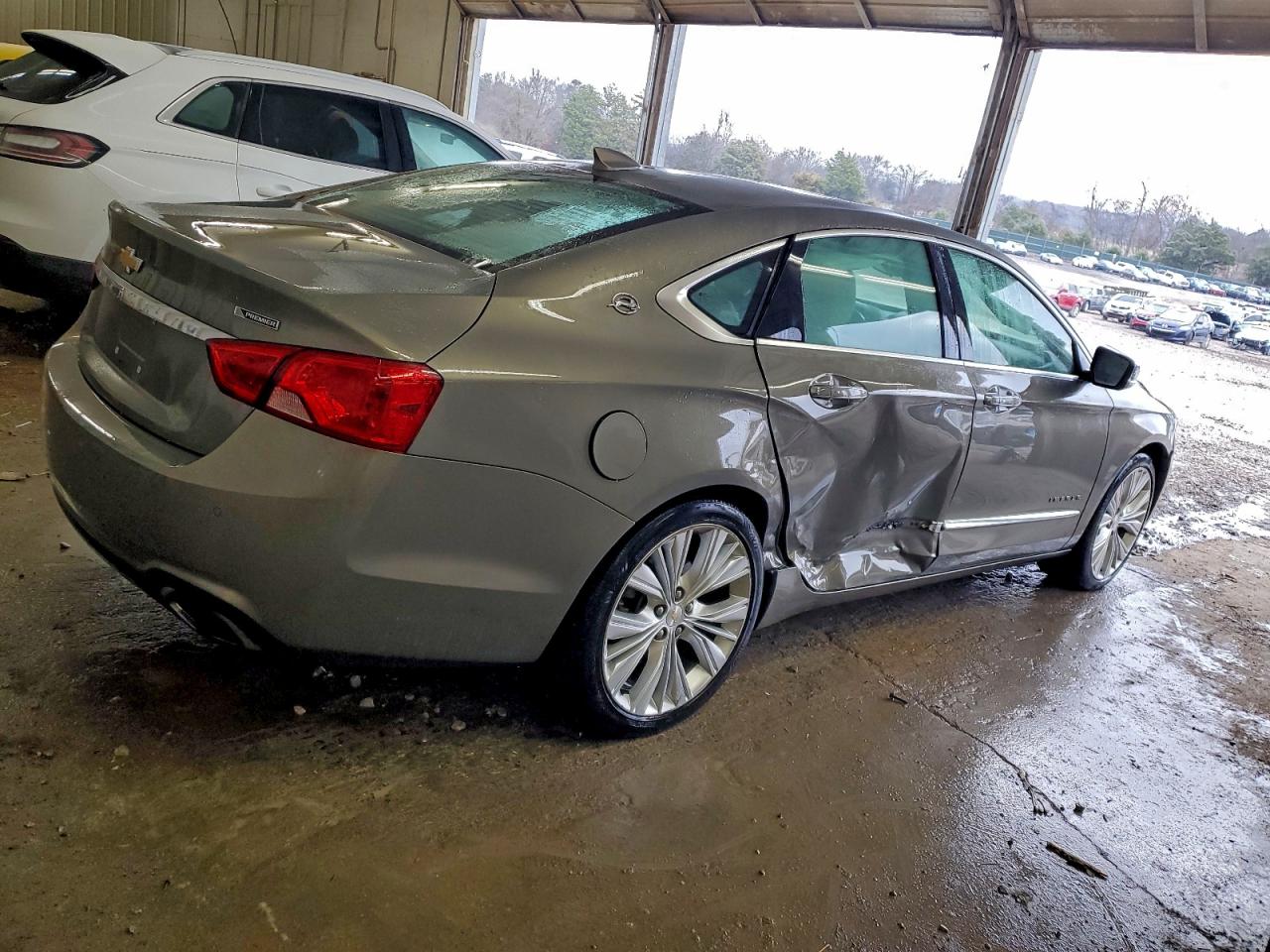 Chevrolet Impala Premier Image 6