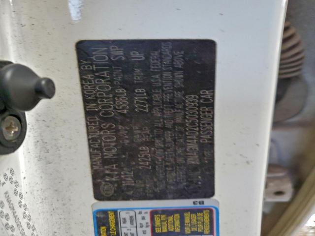 Kia Optima Hybrid Image 12