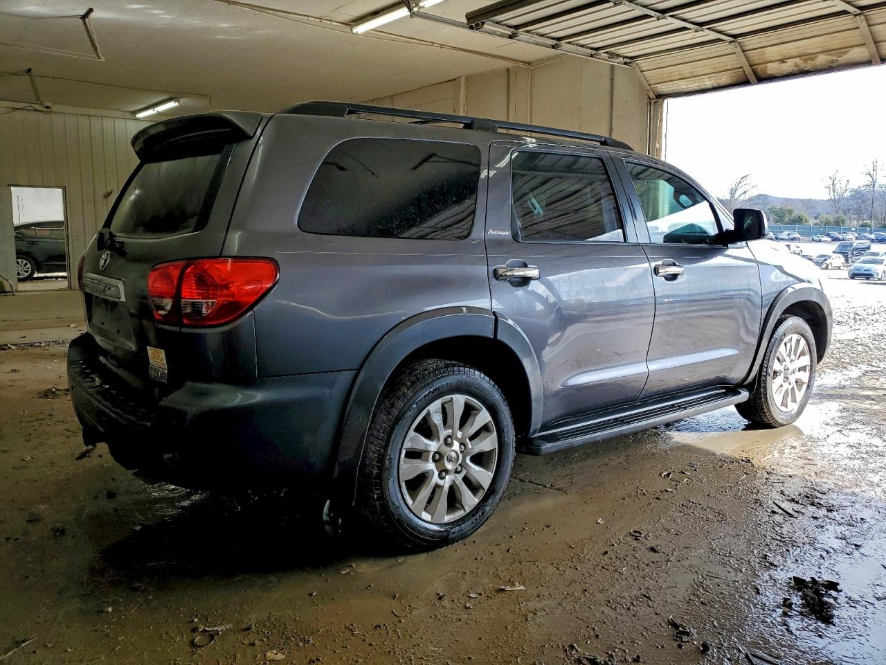 Toyota Sequoia Platinum Image 5