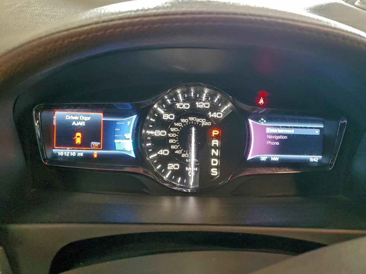 Lincoln MKX Image 12