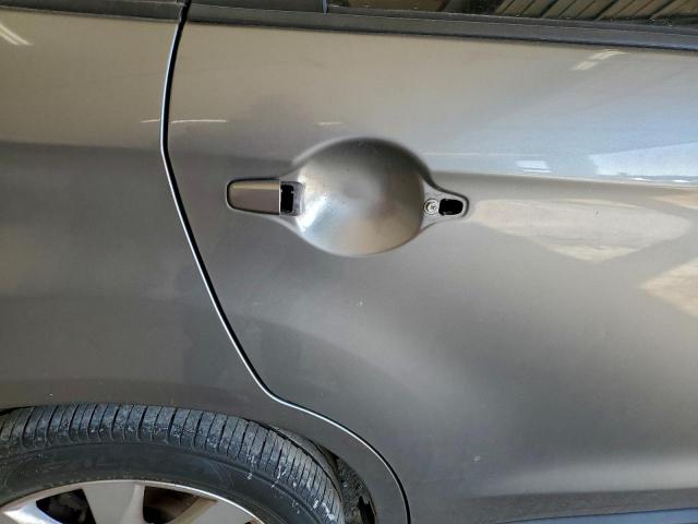 Mitsubishi Outlander Es Image 11