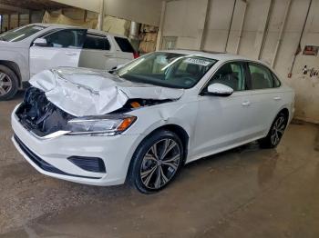  Salvage Volkswagen Passat