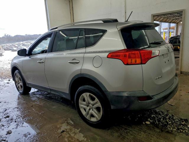 Toyota RAV4 Le Image 6