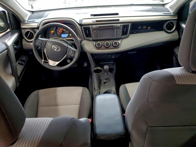 Toyota RAV4 Le Image 10