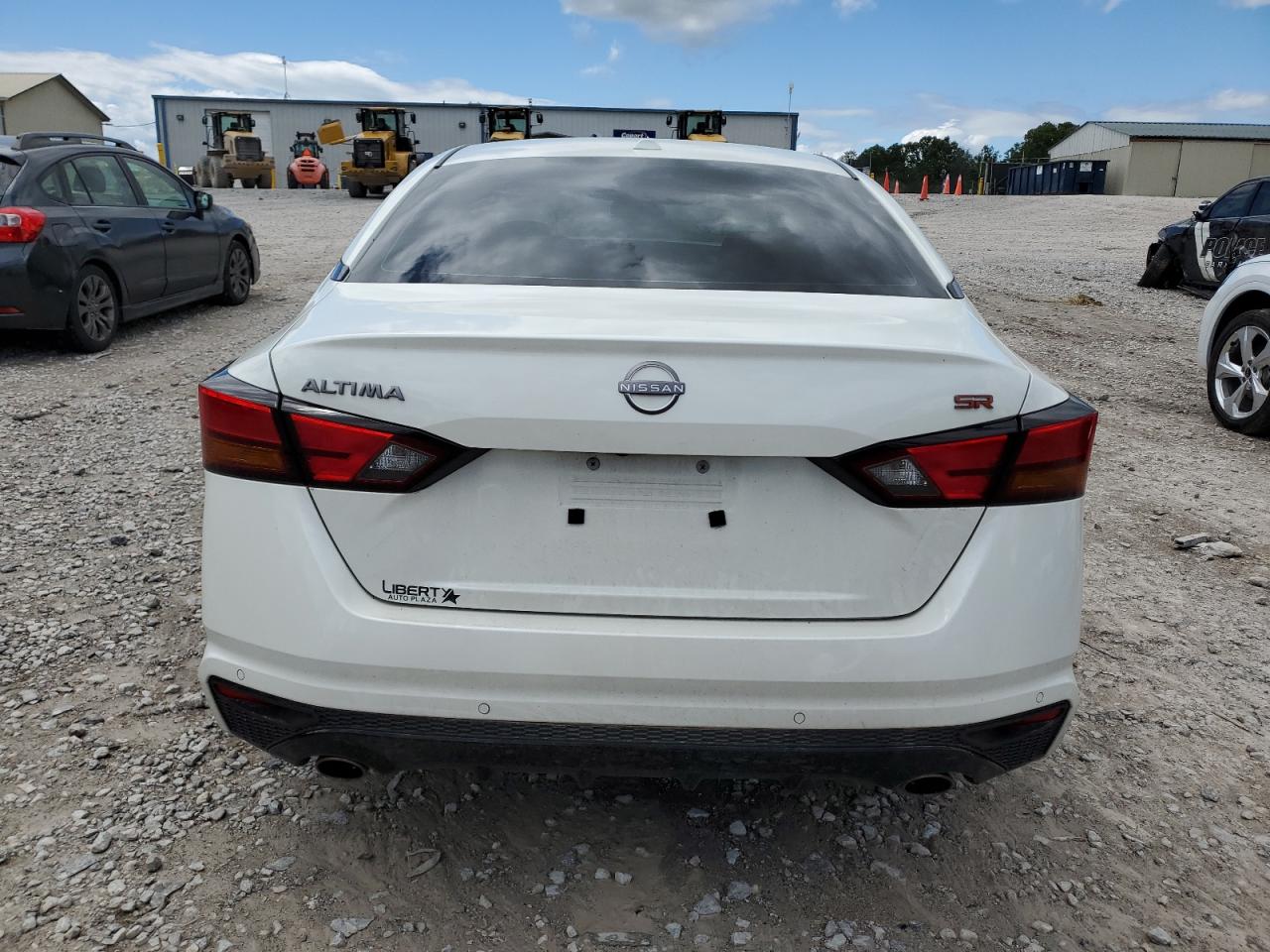 Nissan Altima Sr Image 6