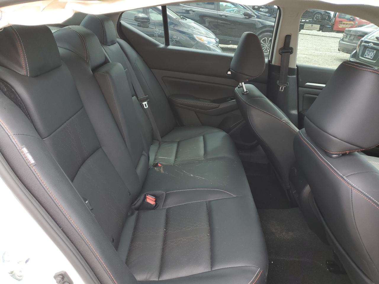 Nissan Altima Sr Image 7