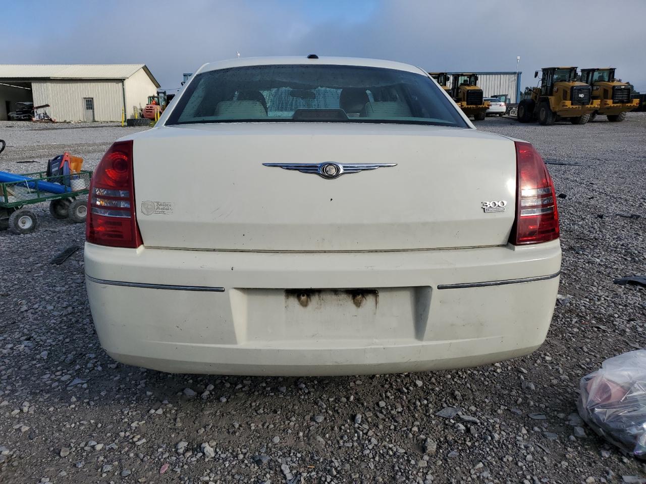 Chrysler 300 Touring Image 12
