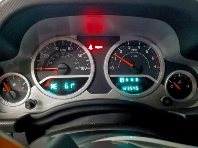 Jeep Wrangler Sahara Image 6