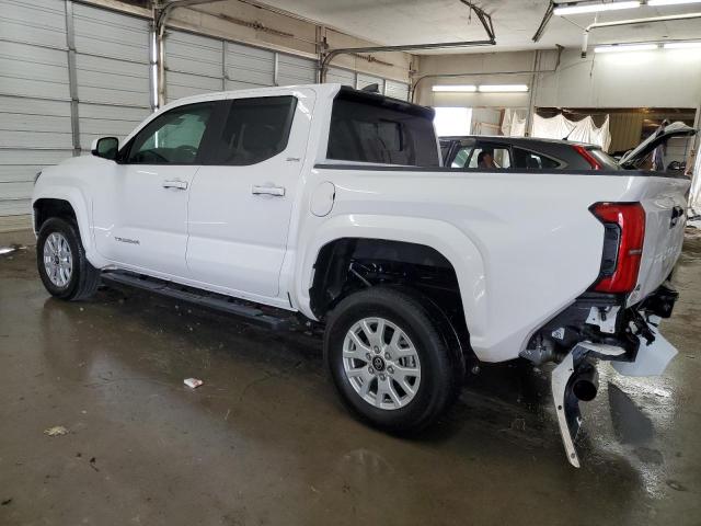 Toyota Tacoma Double Cab Image 4