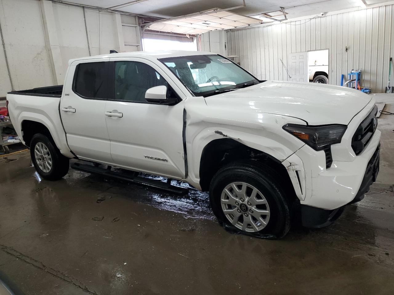 Toyota Tacoma Double Cab Image 8