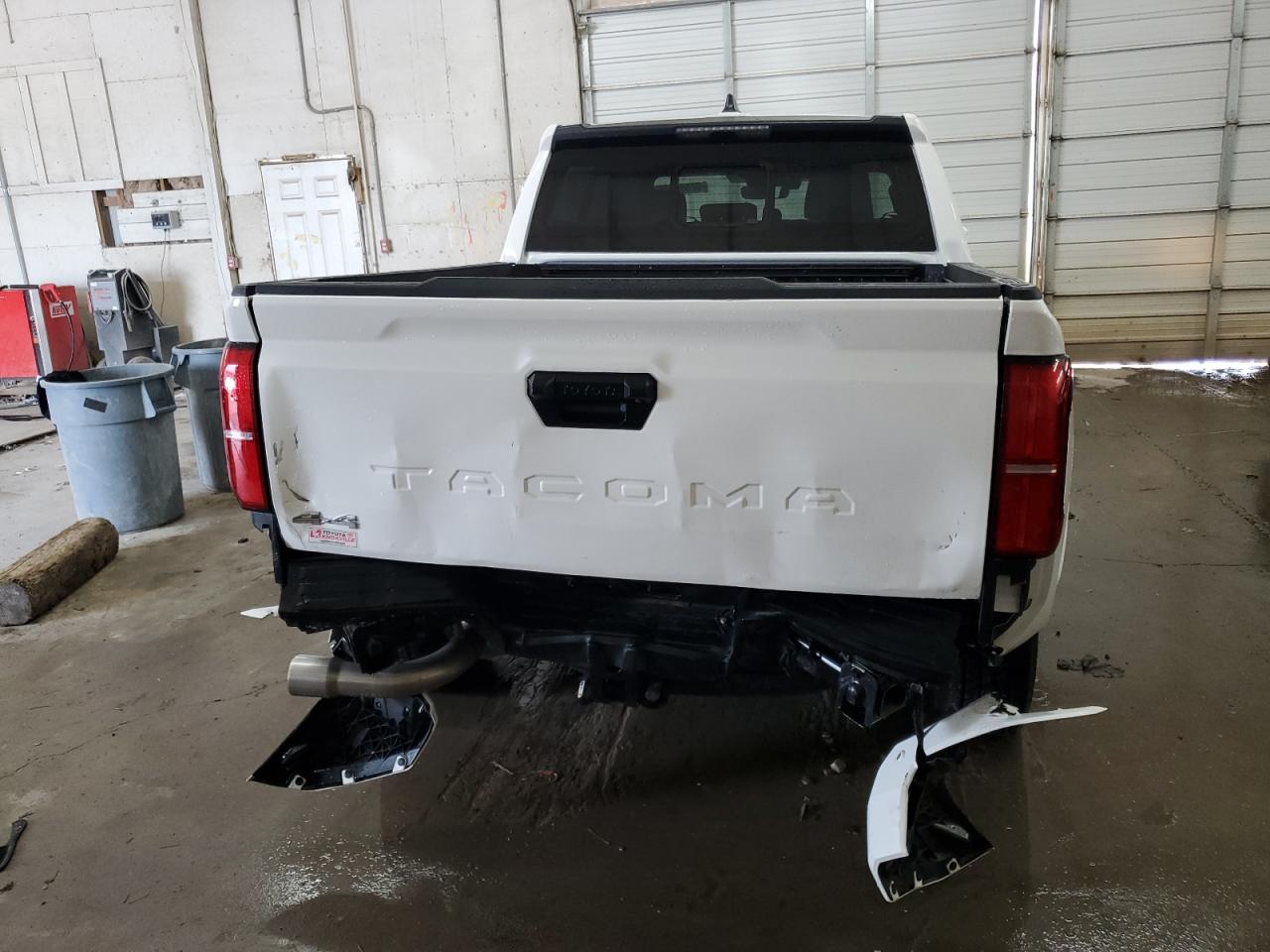 Toyota Tacoma Double Cab Image 5