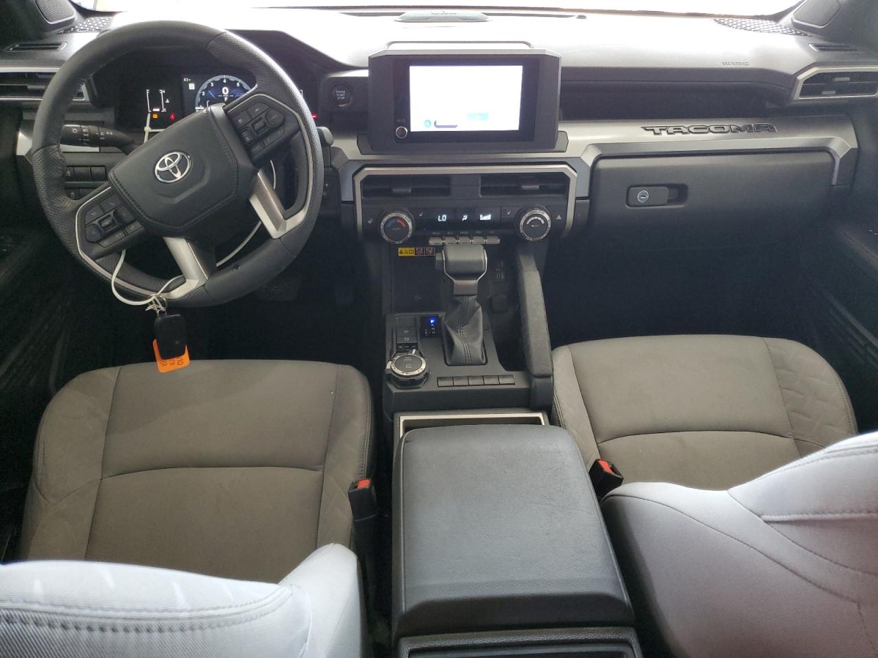 Toyota Tacoma Double Cab Image 13