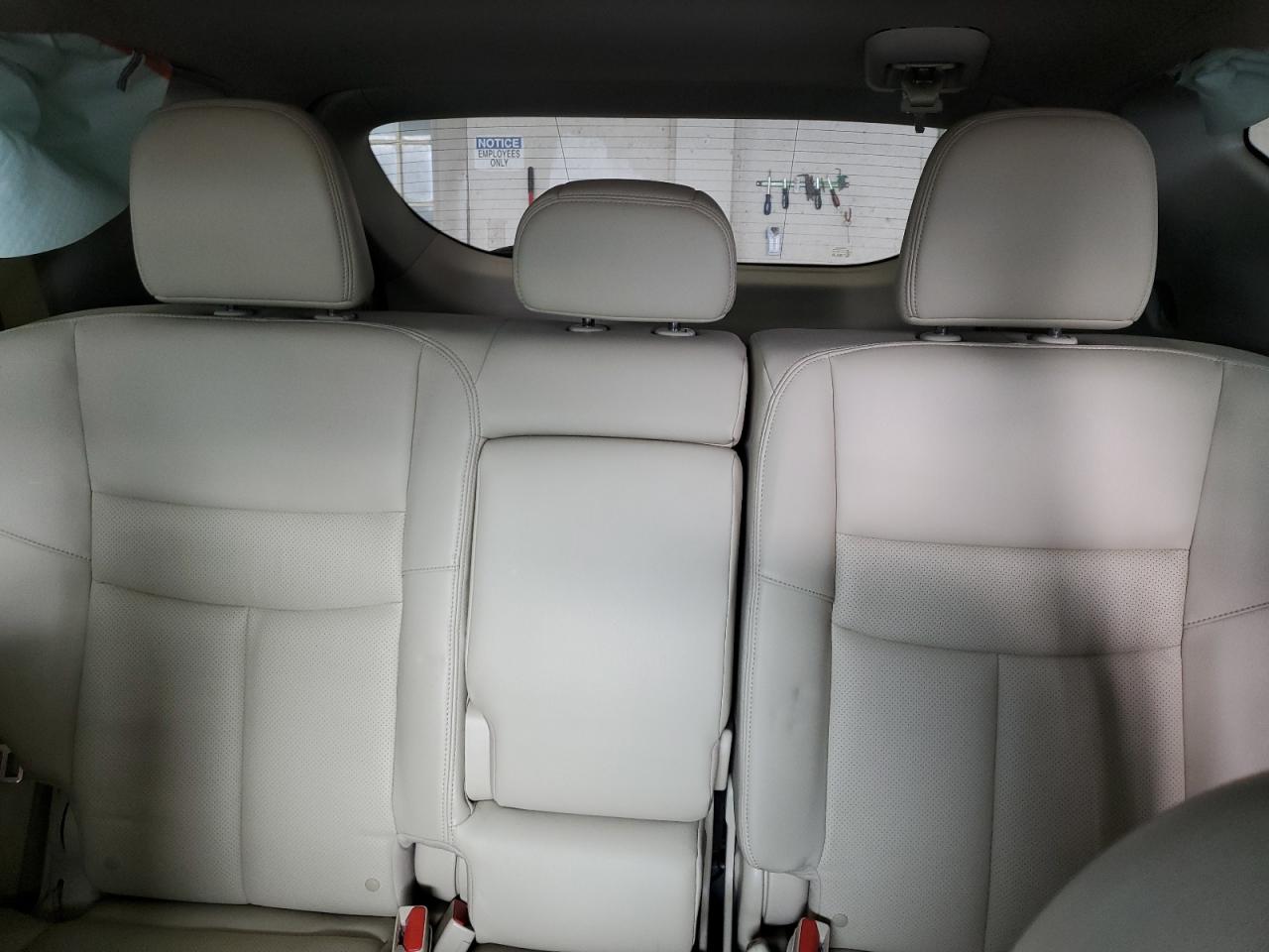 Nissan Murano S Image 8