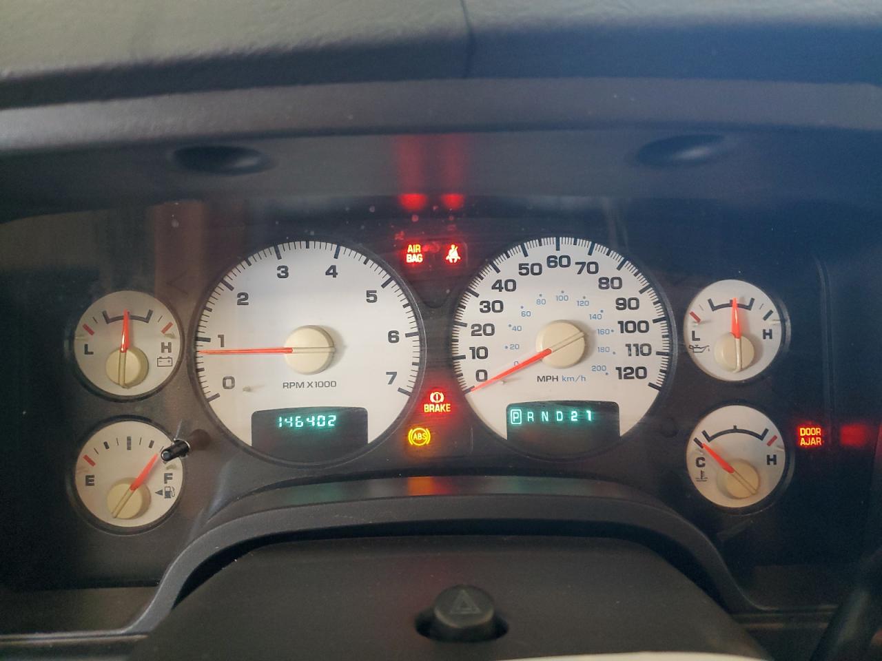 Dodge Ram 1500 St Image 12