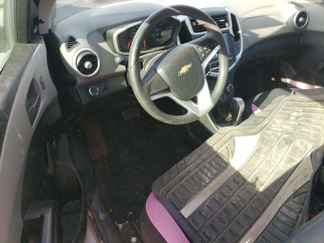 Chevrolet Sonic Ls Image 8