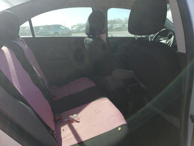 Chevrolet Sonic Ls Image 6