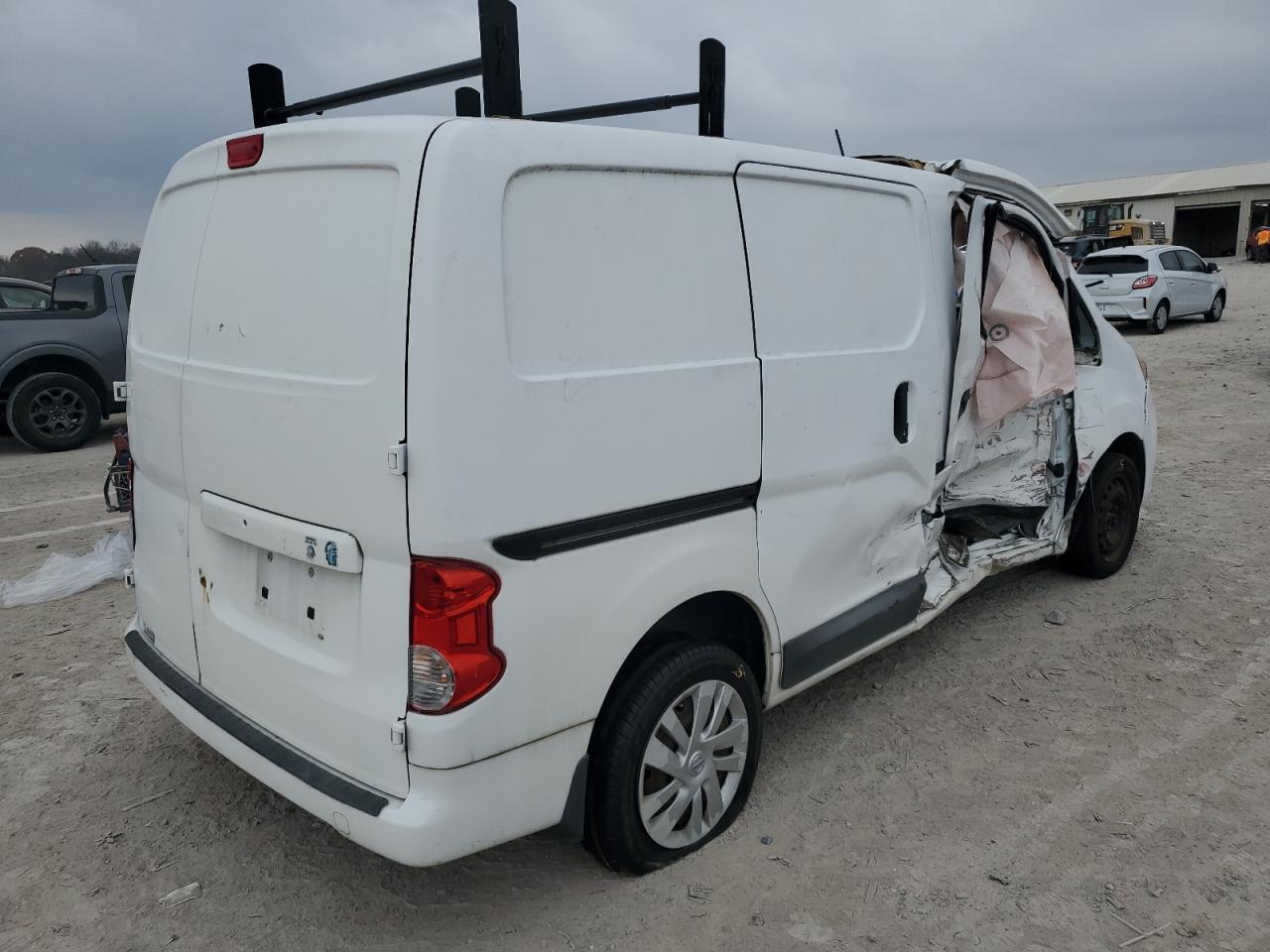 Nissan Nv 2.5s Image 7