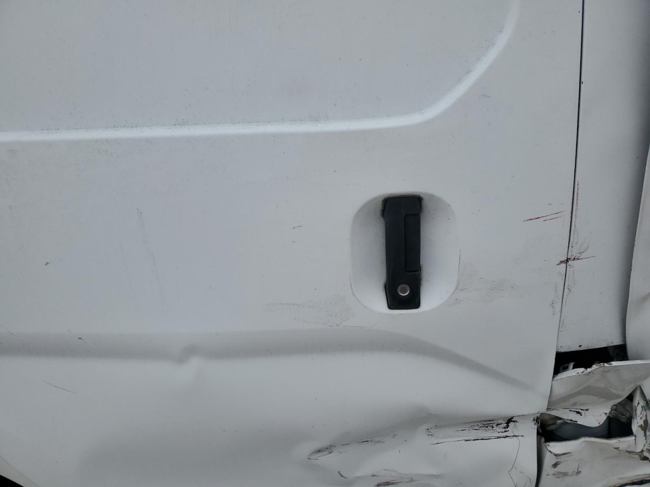 Nissan Nv 2.5s Image 12