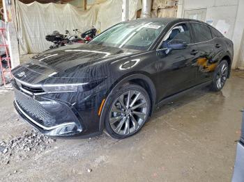  Salvage Toyota Crown Xle